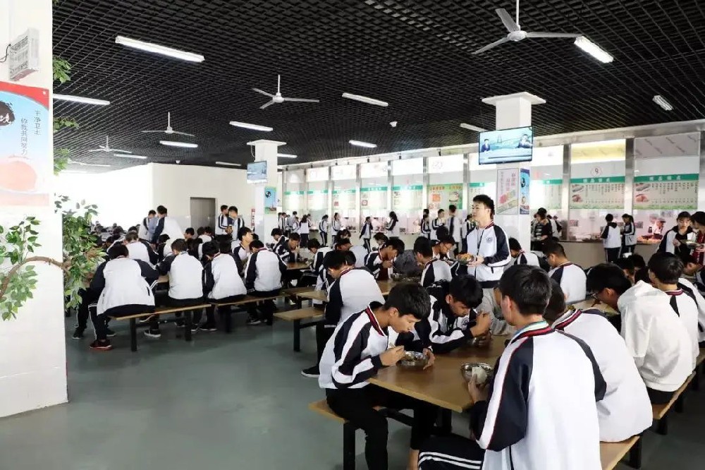 小学生"放心午餐"食品安全保障工程快检室配置方案